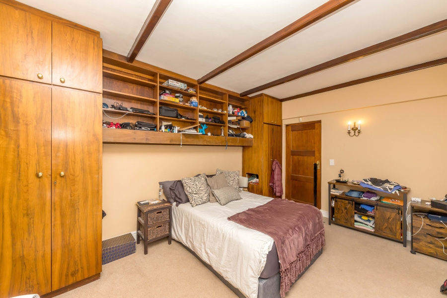 4 Bedroom Property for Sale in Oranjezicht Western Cape